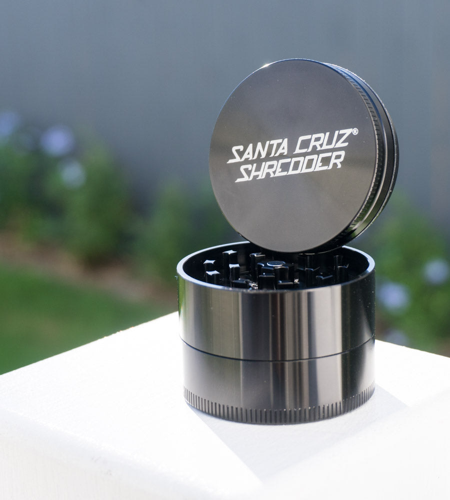 Santa Cruz Shredder 3-piece Medium - Smoke Emporium